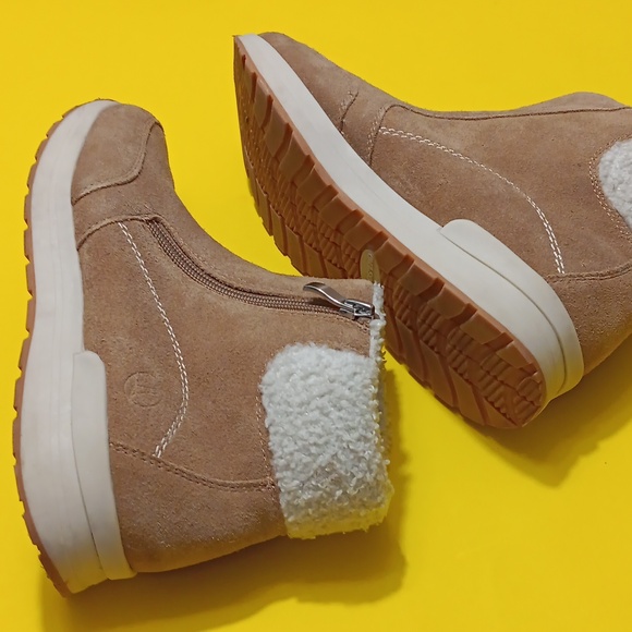 LAND'S END Women's Tan Ankle Boots - 7.5B - Picture 1 of 8